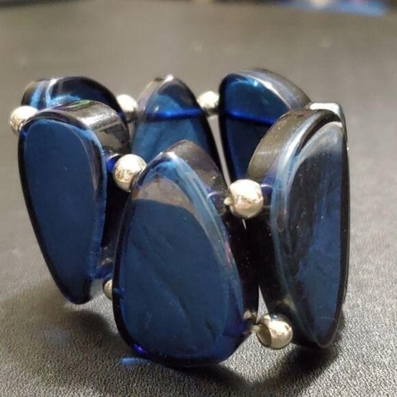 Blue, black and silver bracelet - Picture 3 of 7